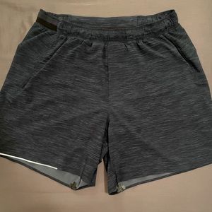 lululemon mens SURGE shorts 6” medium